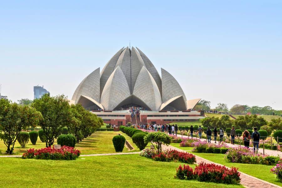 From Delhi: Taj Mahal Sunrise & Old Delhi tour on Return